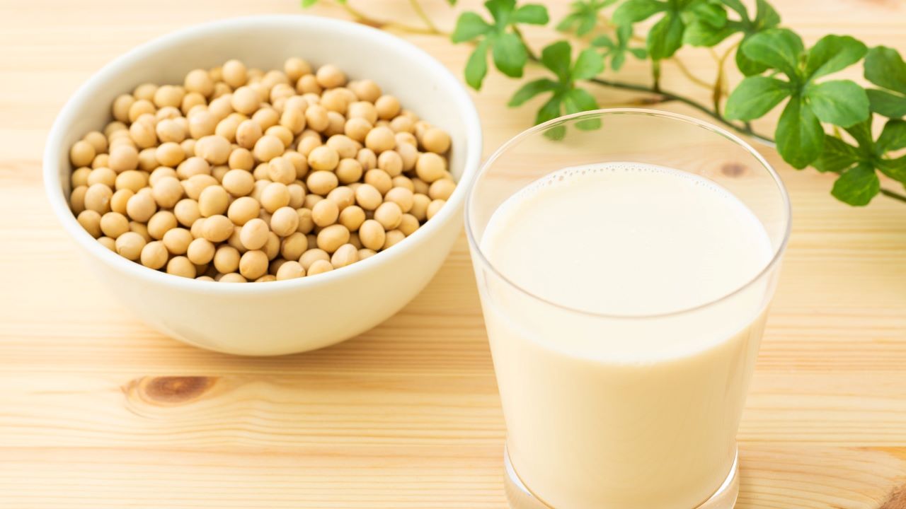 【豆乳】エストロゲンと似た働きをする大豆イソフラボン