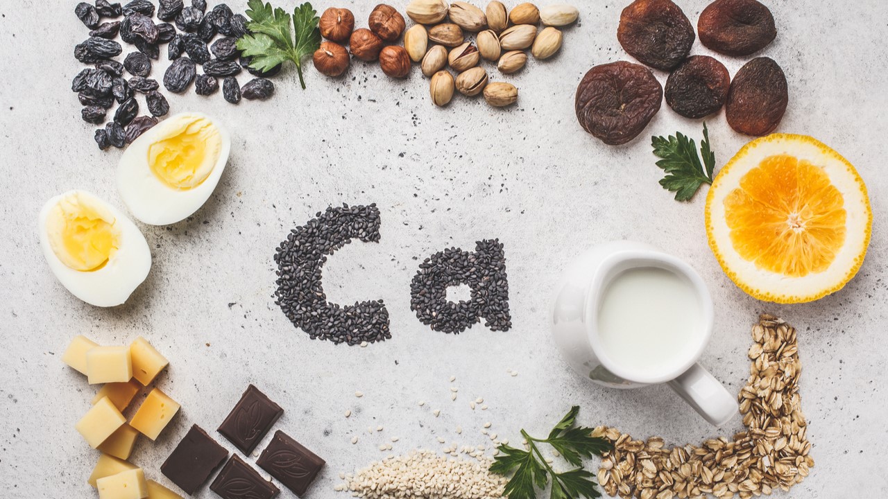 PMS緩和におすすめの栄養素と食べ物：カルシウム