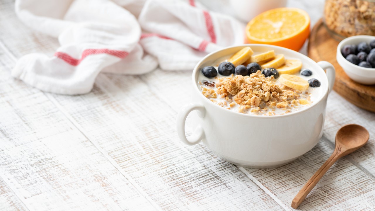 朝食におすすめの腸活に役立つオートミールレシピ