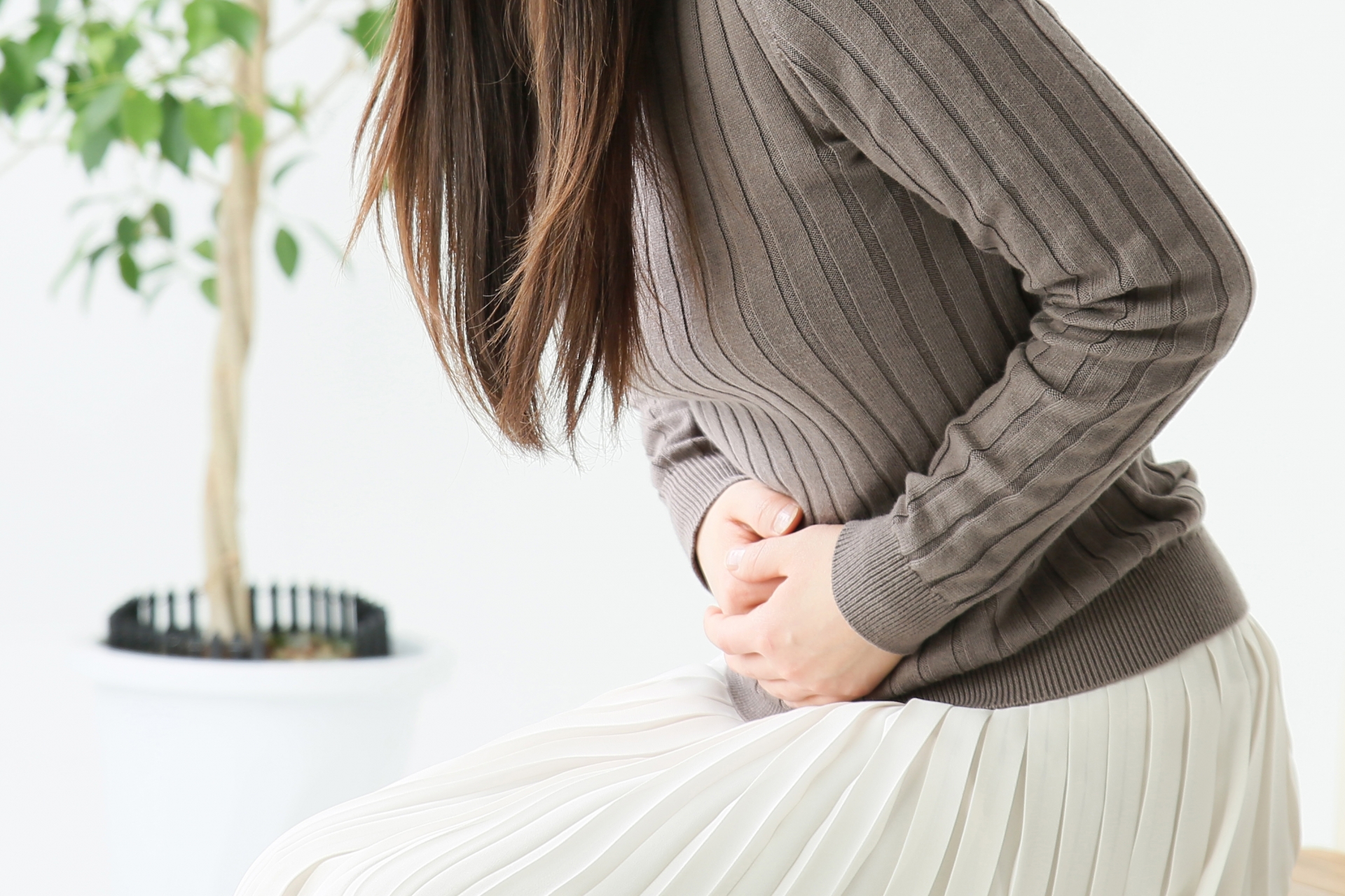 子宮以外の下腹部痛が起きる原因